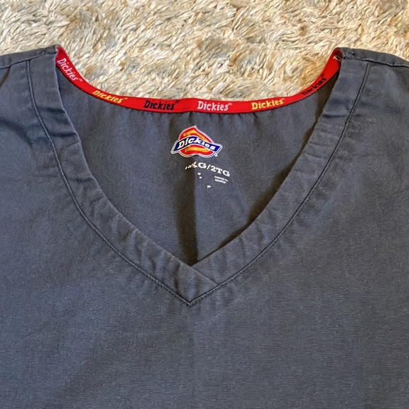 Dickies Womens Scrub Top - Picture 4 of 10